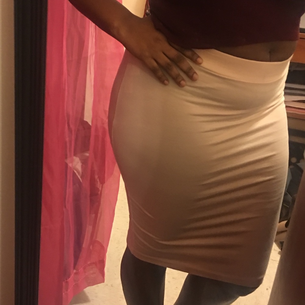 Light pink body con skirt